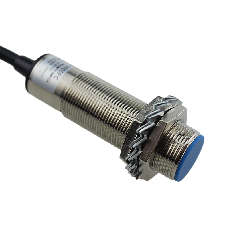 Cylinder Type Flush Sensor LM5 IP67 Inductive Proximity Sensor LM18-3005PA 